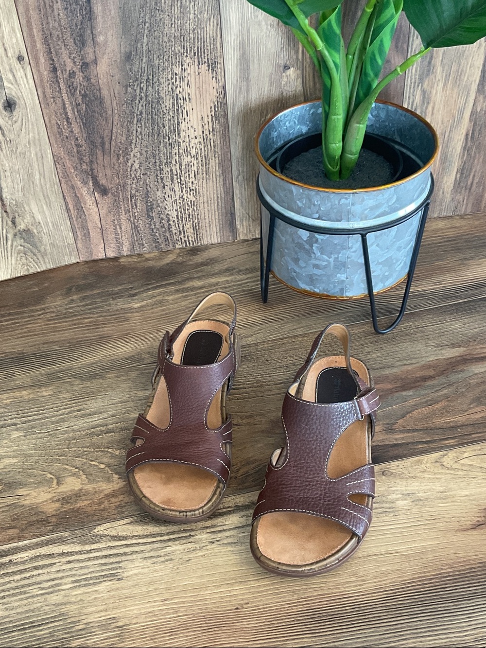 Naturalizer Monticeto Leather Cutout Slingback Sandals 7N